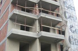 Завершен этап грубой стройки жилого комплекса в центре Будвы 